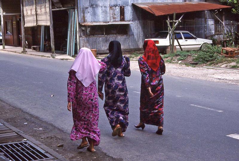 WT 0700 113-27 Malaysia.jpg